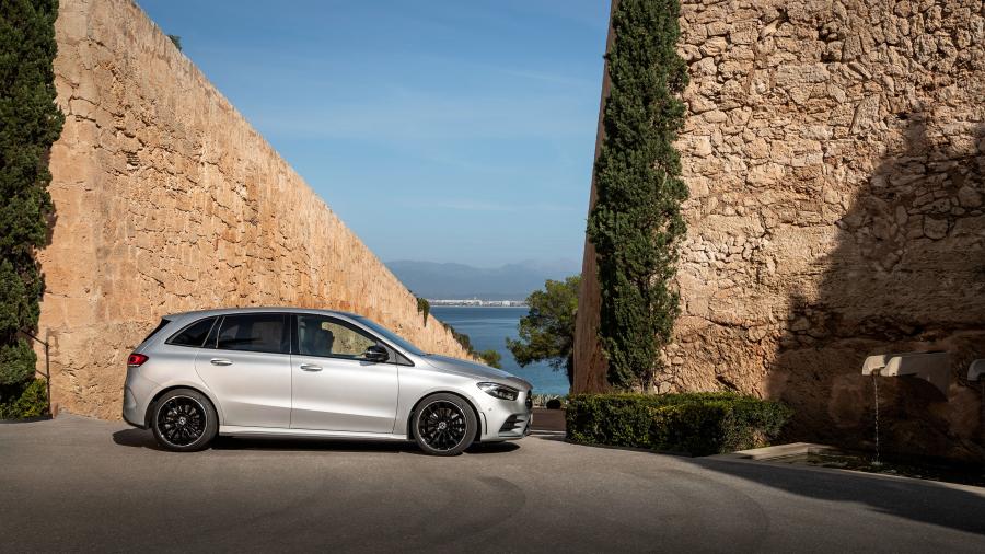  Mercedes-Benz B200 d AMG Line (W247) 2019 года  (фото 53 из 61)